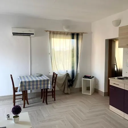 Πανσιόν Il Giardino Degli Ulivi Ρόβινι